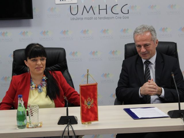 Ministar Purišić uručio licencu Udruženju mladih sa hendikepom Crne Gore