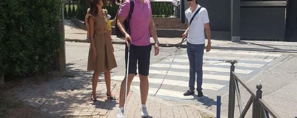 Akcija za osobe oštećenog vida osim u gradovima u Srbiji organizovana i u Budvi